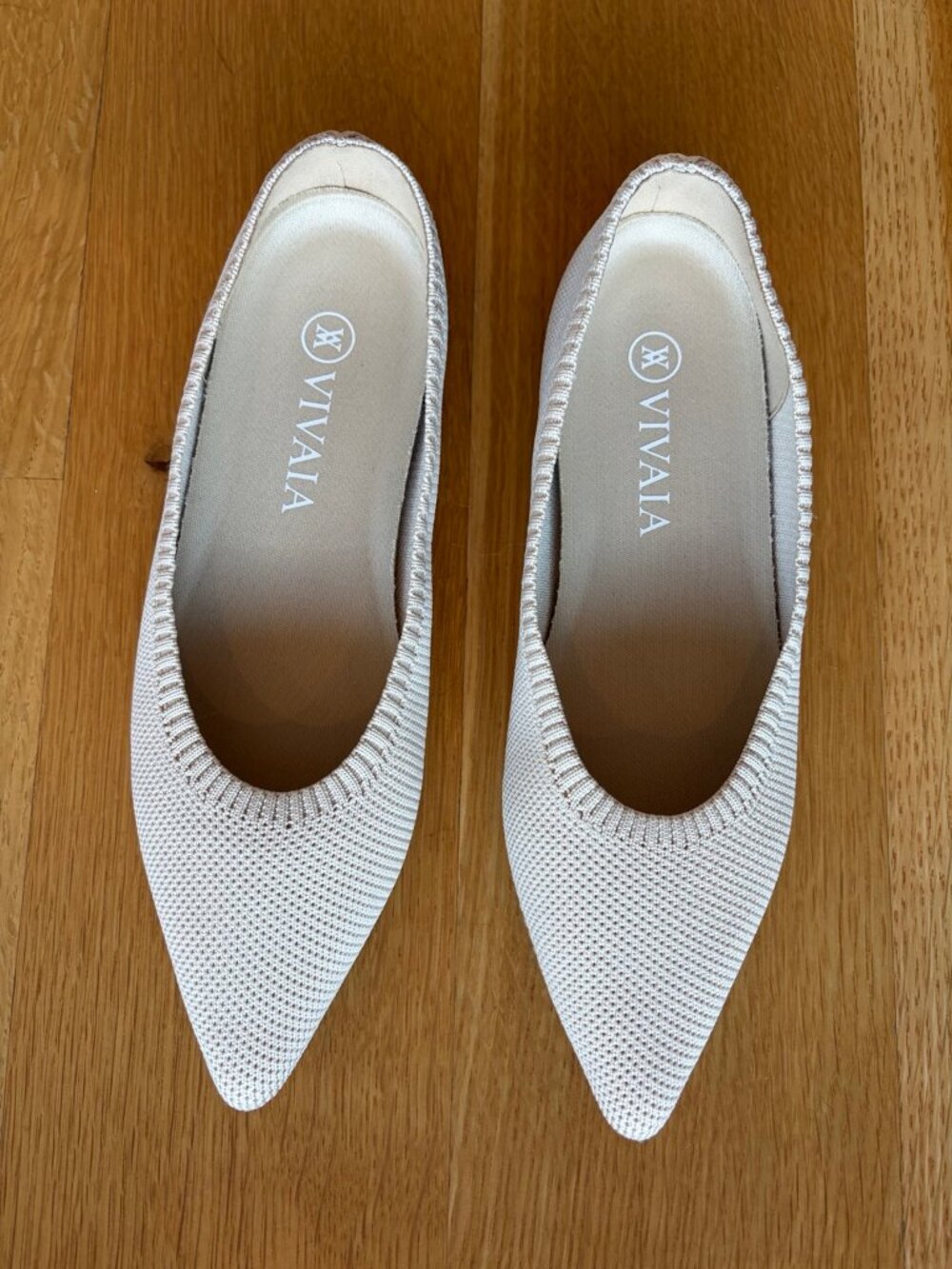 VIVAIA Aria 5° Pointed Toe Flats Cream Ivory EU 37 US 6.5 NWOT